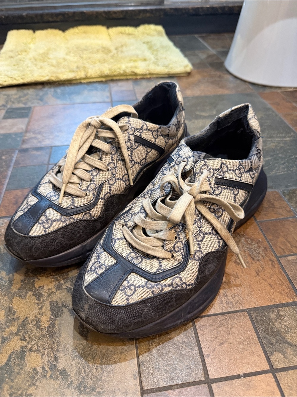Gucci Beige Canvas GG Logo Sneakers with Navy Trim